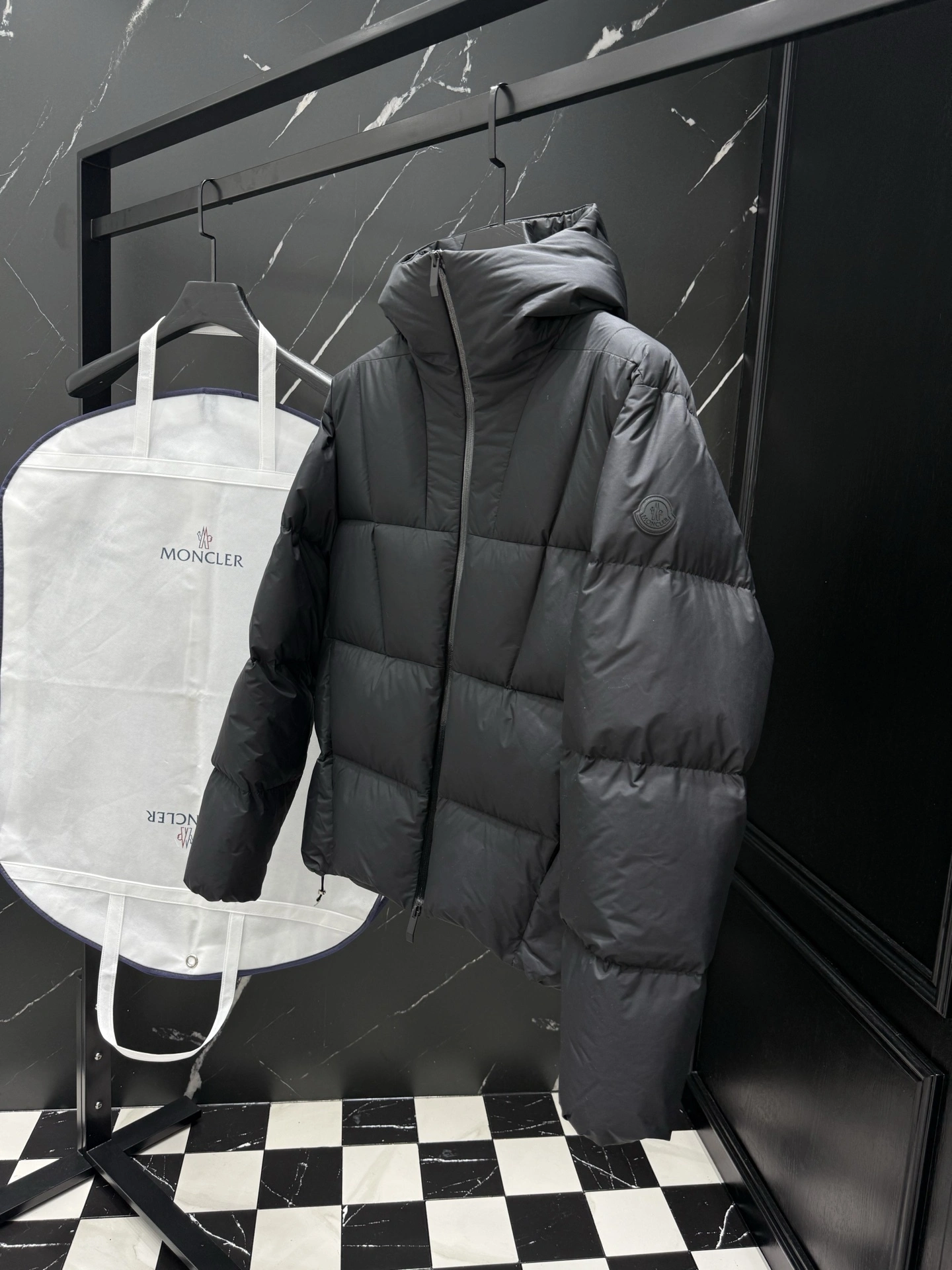 wg.luxury-- 7o9385r Down jacket white duck down item: E-F443J1227H